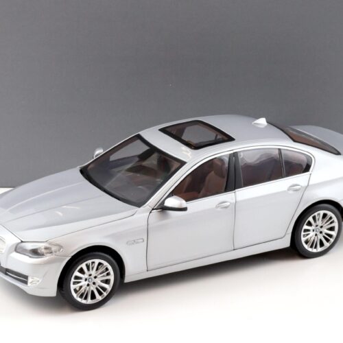 1:18 Norev BMW 550i 5 Series F10 Limousine Titan silver metallic DEALER VERSION