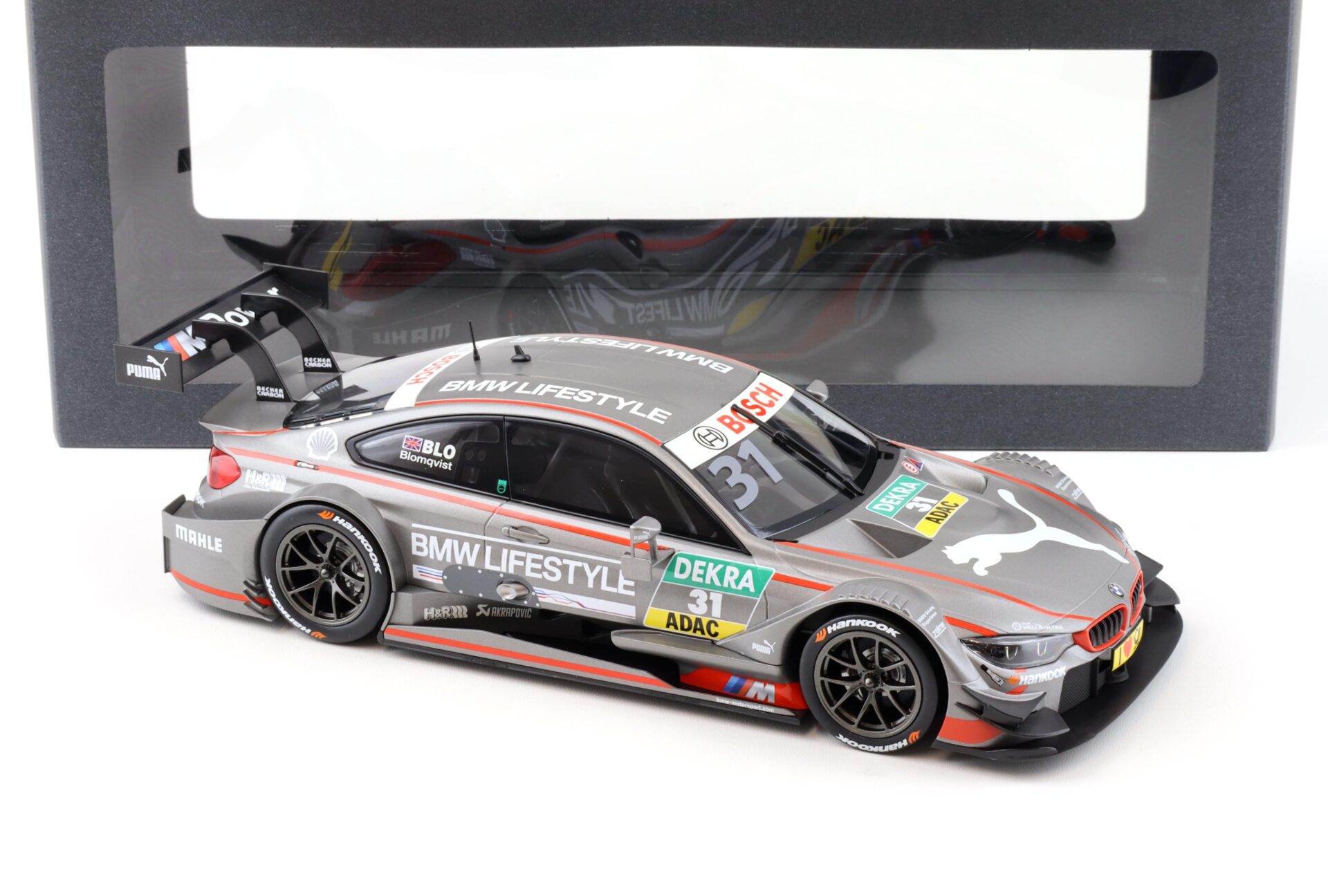 1:18 Norev BMW M4 DTM 2015 T.Blomqvist #31 BMW Team RBM DEALER VERSION