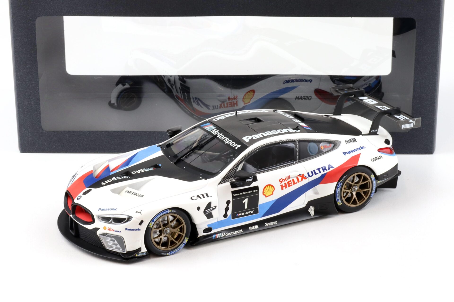 1:18 Minichamps BMW M8 GTE #1 Missin 8 Press Version 2018 white DEALER VERSION