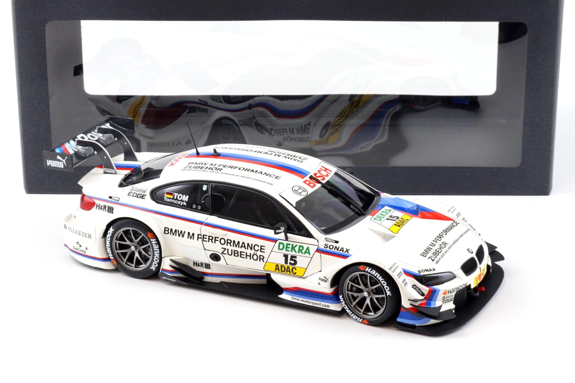 1:18 Minichamps BMW M3 E92 DTM 2013 Tomczyk #15 white DEALER VERSION