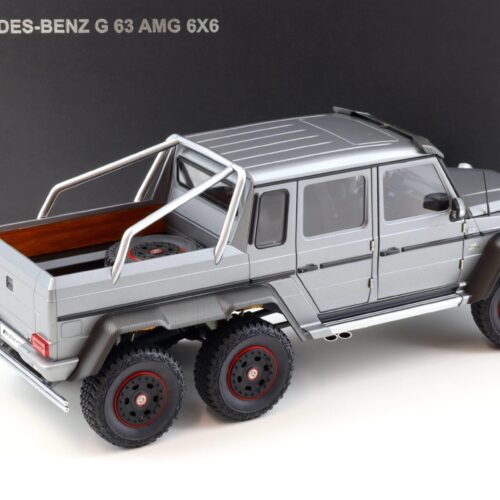 1:18 AUTOart 2013 Mercedes G63 AMG 6x6 Designo Platinum Magno 76308