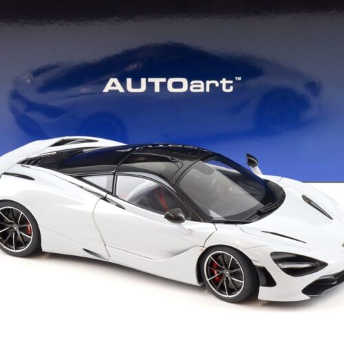 1:18 AUTOart McLAREN 720S Coupe 2017 Silica white 76069