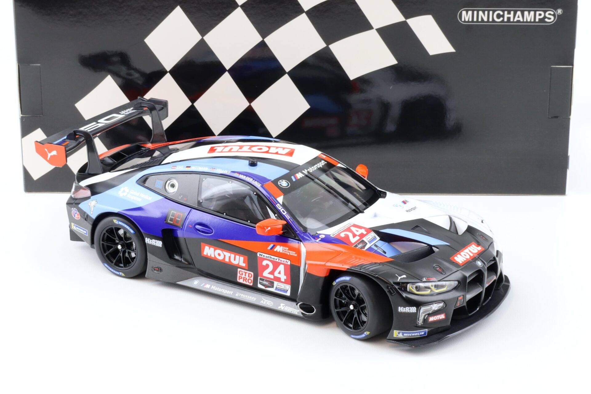 1:18 Minichamps BMW M4 GT3 GTD Pro BMW M Team RLL #24 IMSA 2022 Eng/ Wittmann