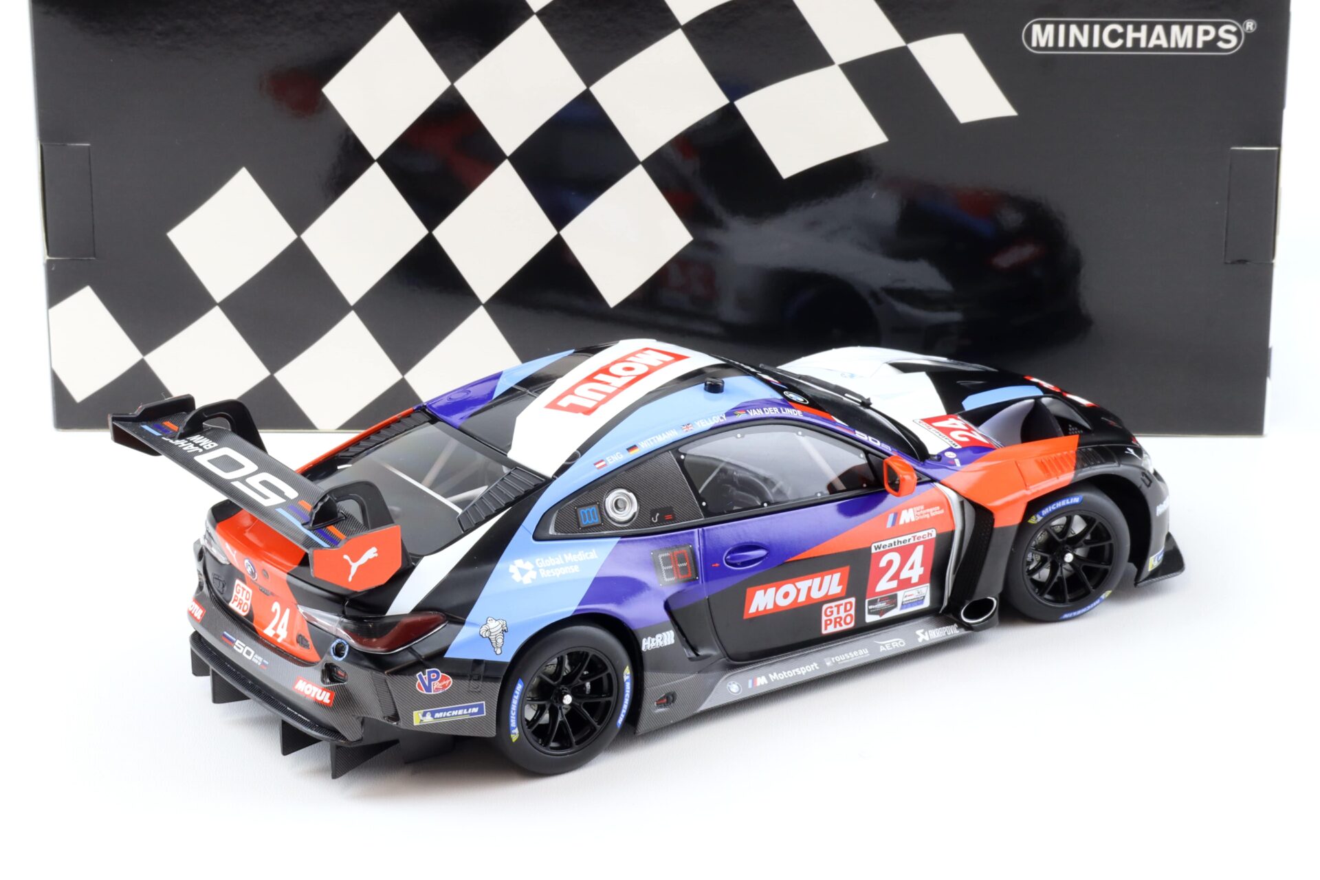 1:18 Minichamps BMW M4 GT3 GTD Pro BMW M Team RLL #24 IMSA 2022 Eng/ Wittmann