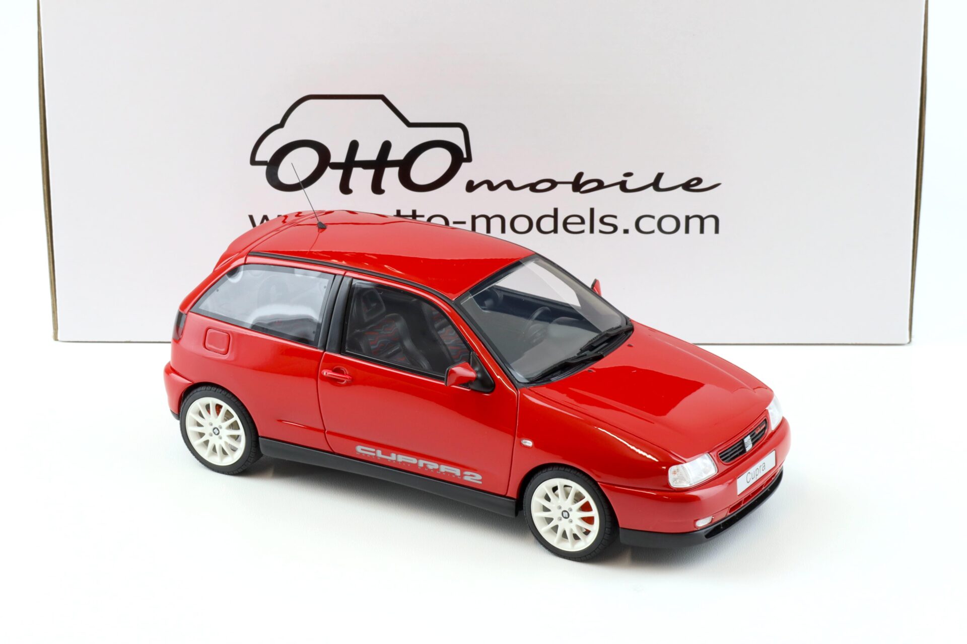 1:18 OTTO mobile OT1092 Seat Ibiza Cupra 2 MK2 Tornado red 1997