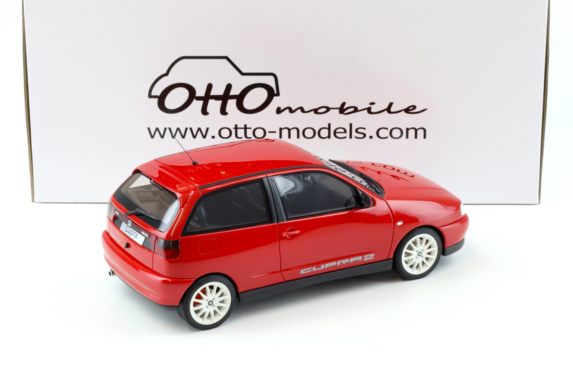 1:18 OTTO mobile OT1092 Seat Ibiza Cupra 2 MK2 Tornado red 1997