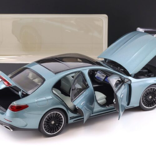 1:18 iScale Mercedes E-Klasse Limousine W214 AMG Line verde silver DEALER VERSION