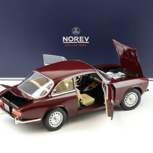 1:18 Norev Alfa Romeo 2000 GTV Coupe 1973 Maroon - Image 4
