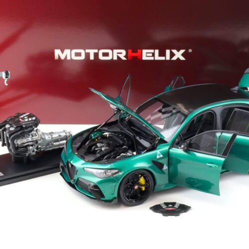 1:18 Motorhelix Alfa Romeo Giulia GTA Montreal green + engine Die-Cast M89002