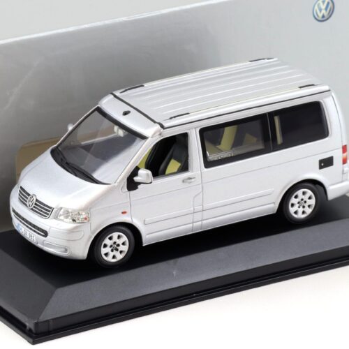 1:43 Minichamps VW T5 California silver metallic DEALER VERSION