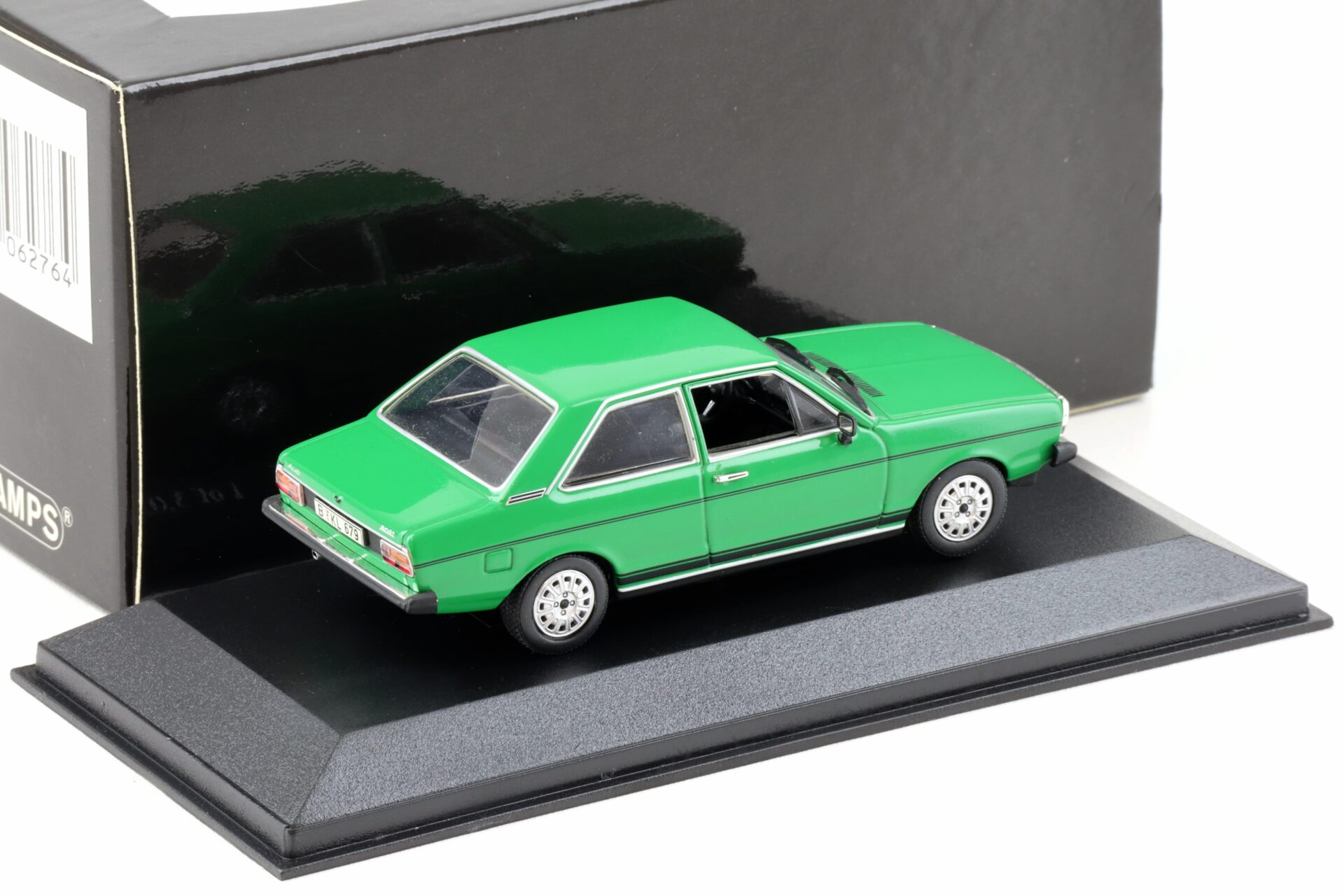1:43 Minichamps Audi 80 GT 1972 Cliff green