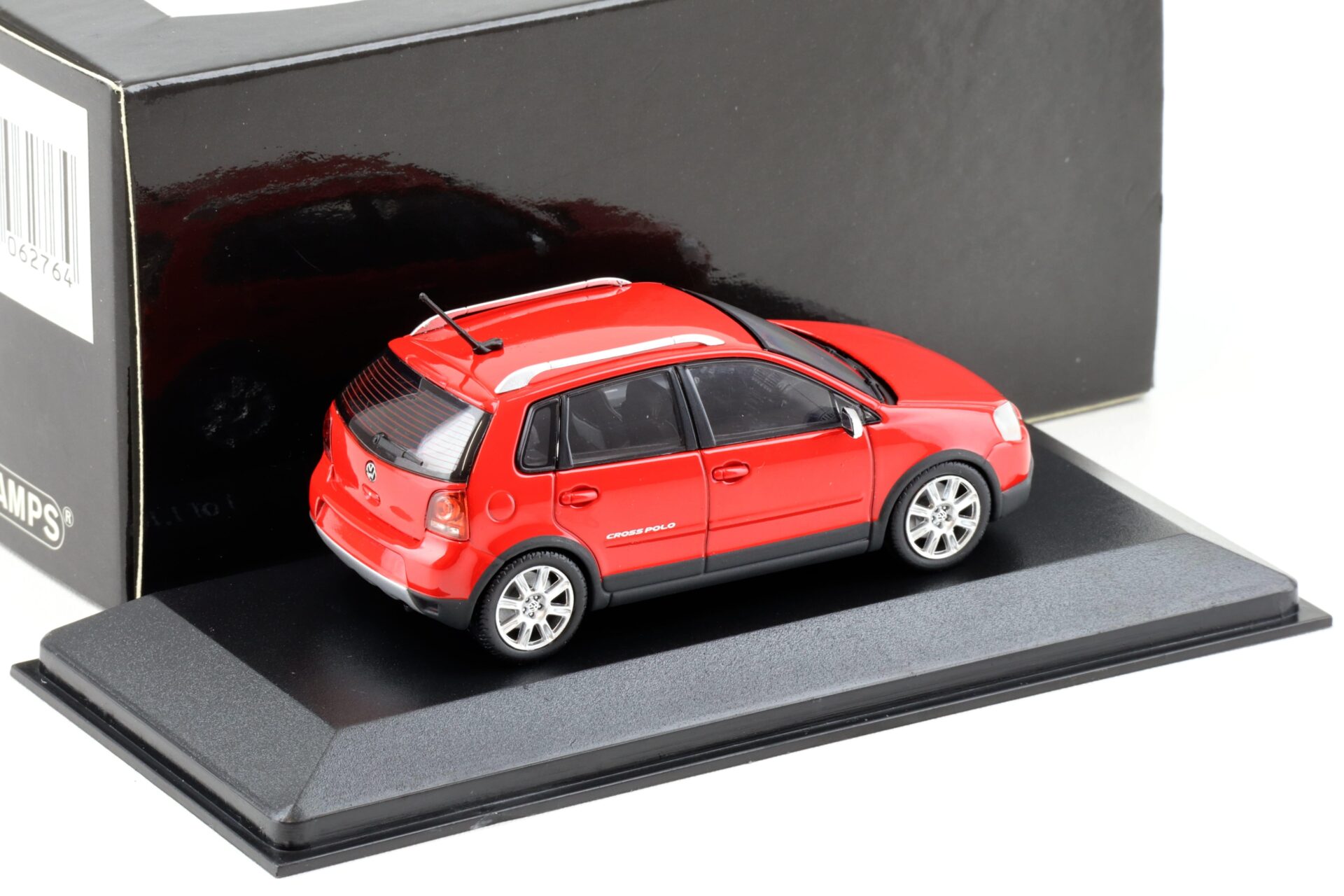 1:43 Minichamps VW Cross Polo 2006 Flash red