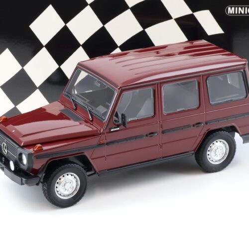 1:18 Minichamps Mercedes G-Klasse 300GD G-Model LWB W460 dark red 1980