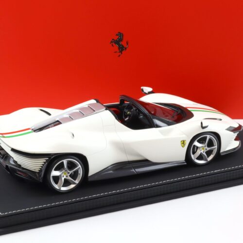 1:18 BBR Ferrari SP3 Daytona Bianco Italia matt w/ Italian flag stripe - Limited 11 pcs.