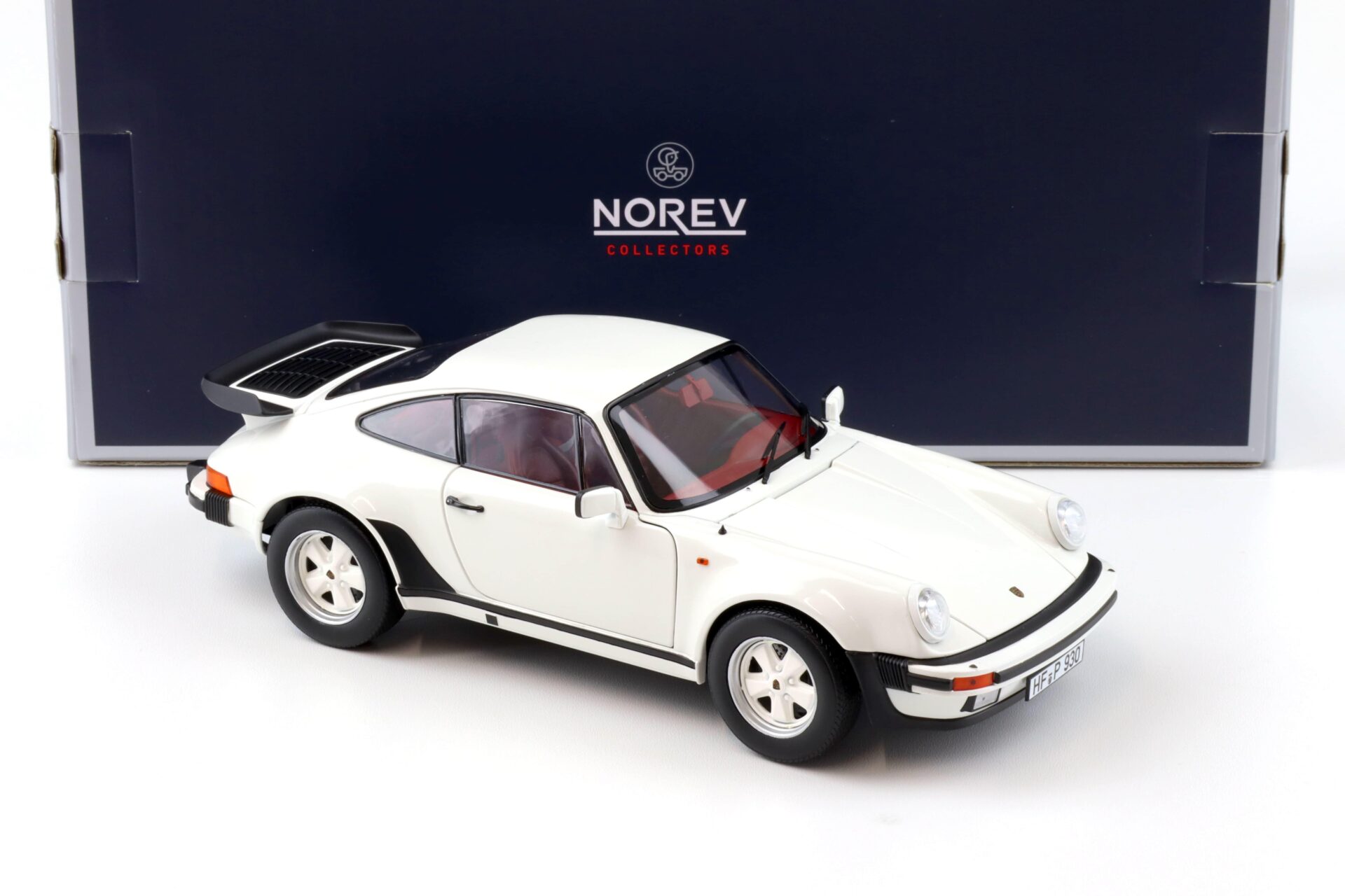 1:18 Norev Porsche 911 Turbo 3.3 Coupe 1977 white blanc