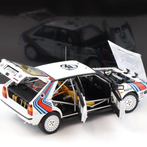 1:18 Kyosho Lancia Delta HF 4WD 1987 Rallye 1000 Lakes #4 Alen/ Kivimaki 08960B