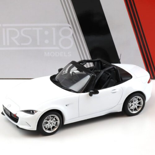 1:18 First18 Mazda MX-5 Roadster NR-A 2015 RHD white