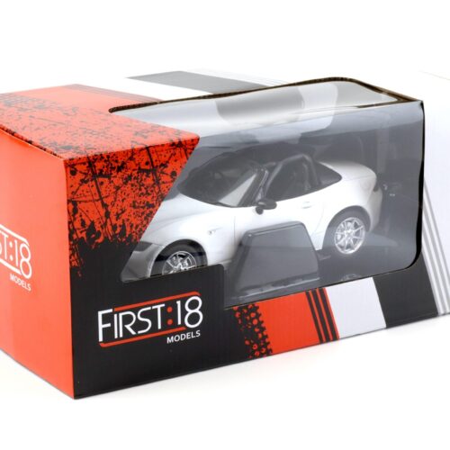 1:18 First18 Mazda MX-5 Roadster NR-A 2015 RHD white