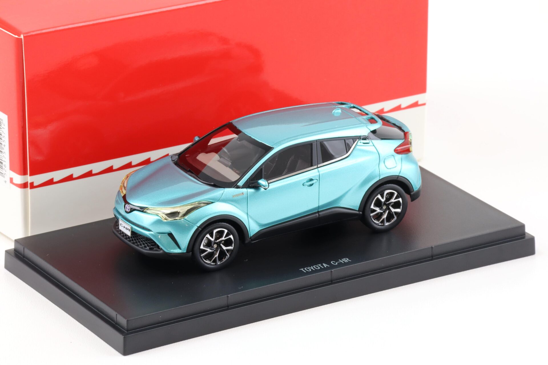 1:43 Ebbro Toyota C-HR Radiant green metallic 2016