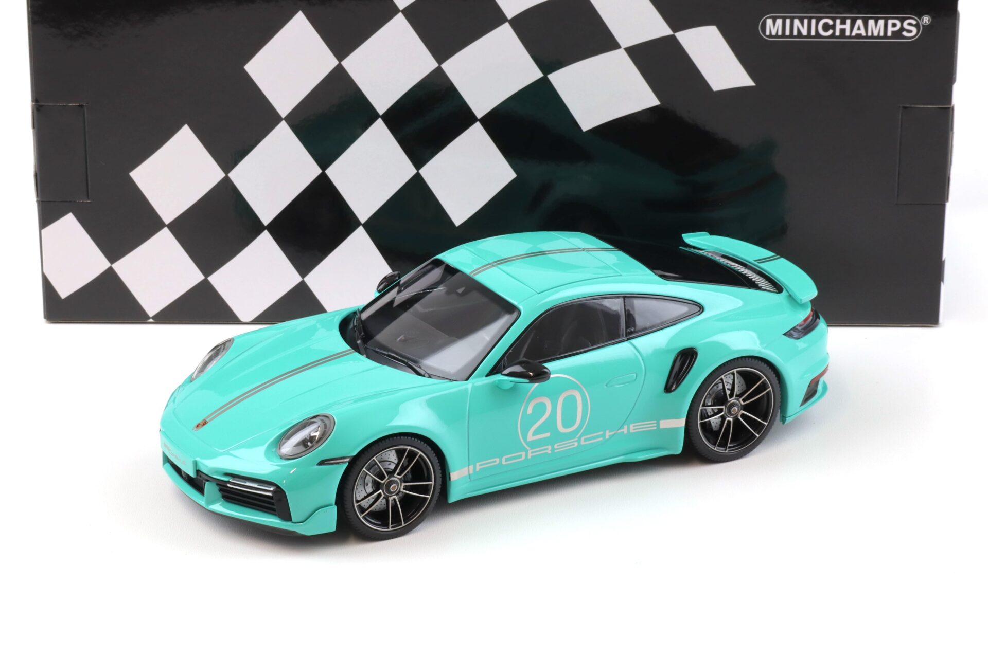 1:18 Minichamps Porsche 911 (992) Turbo S Coupe Sport Design 2021 mint green