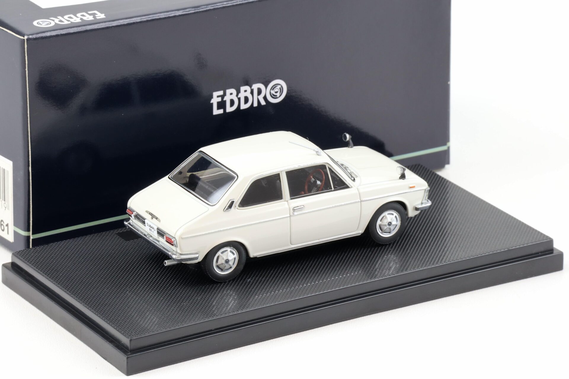 1:43 Ebbro Subaru FF-1 Sports Sedan 2-door 1969 white