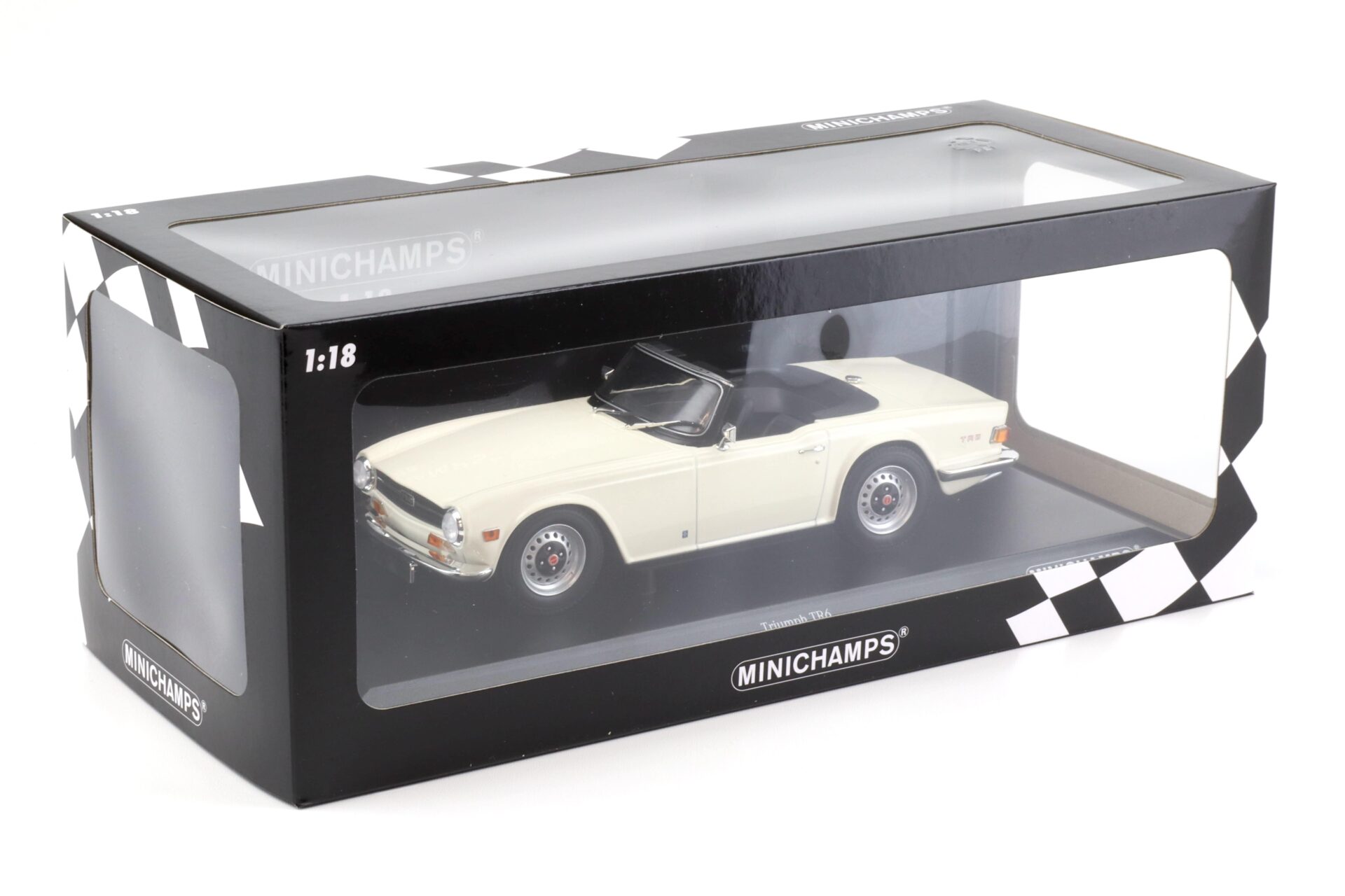 1:18 Minichamps Triumph TR6 Roadster 1969 LHD white