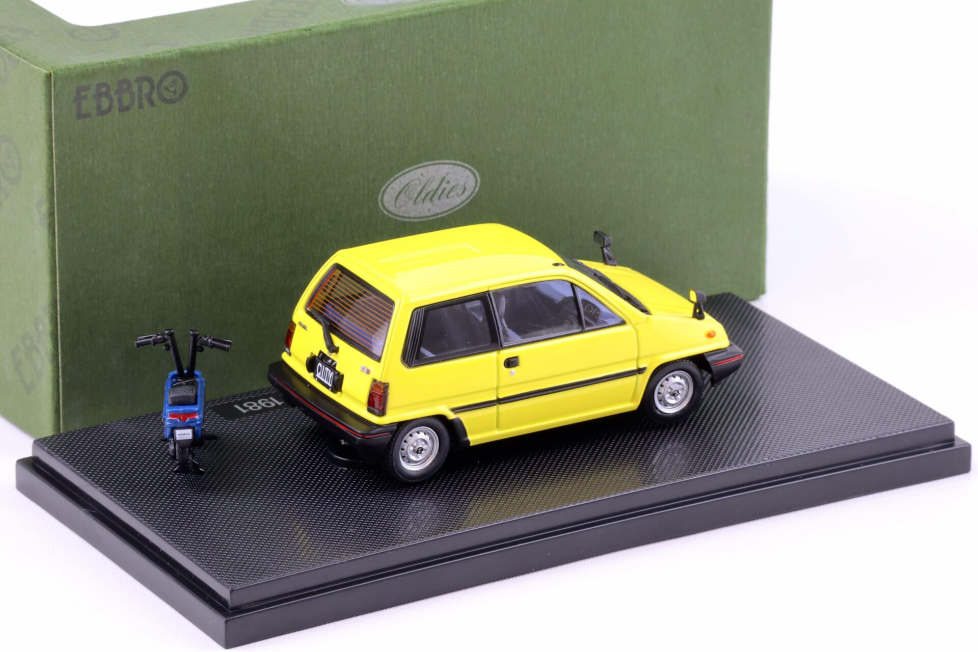 1:43 Ebbro Honda City 1981 yellow with Motocompo