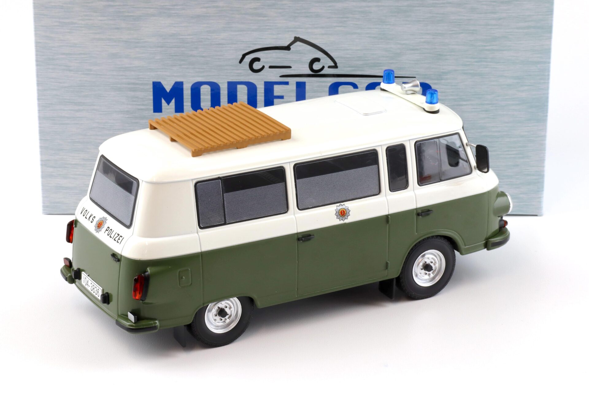 1:18 MCG Barkas B1000 Kleinbus Volkspolizei DDR Polizei 1965 white/ green