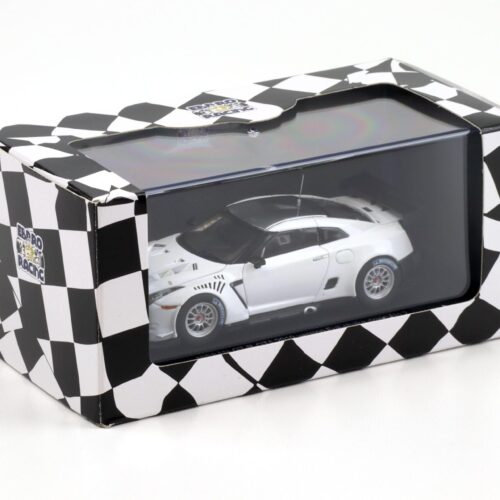 1:43 Ebbro Nissan GT-R GT1 2010 Fuji shake down #2 plain white