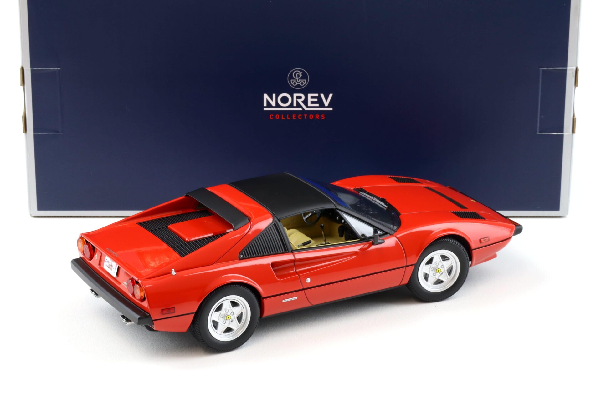 1:18 Norev Ferrari 308 GTS Quattrovalvole 1982 red Magnum TV-Serie 187930