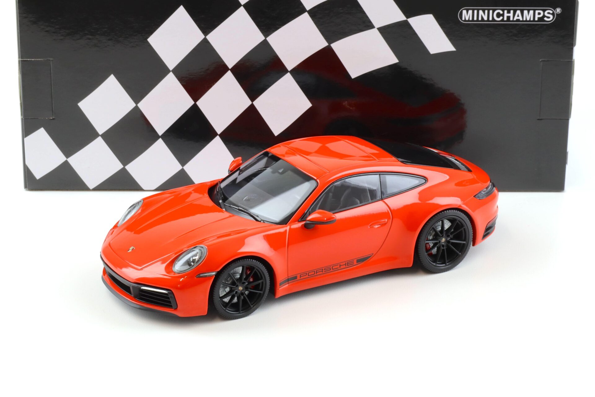 ID 95288 orig.jpg 1:18 Minichamps Porsche 911 (992) Carrera 4S Coupe 2019 orange/ black