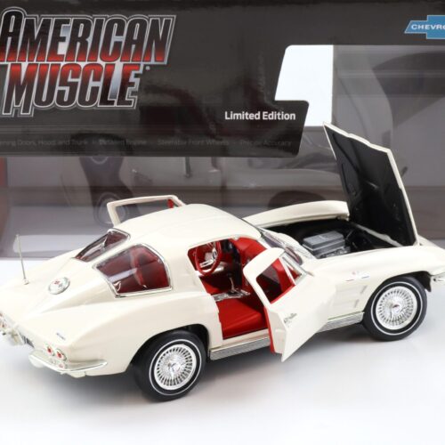 1:18 Auto World 1963 Chevrolet Corvette Z06 Coupe MCACN white