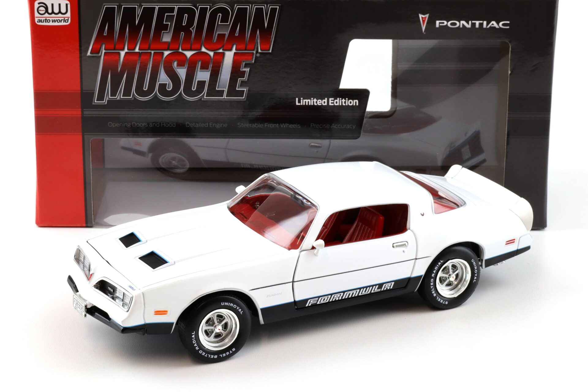 1:18 Auto World 1977 Pontiac Firebird Formula cameo white