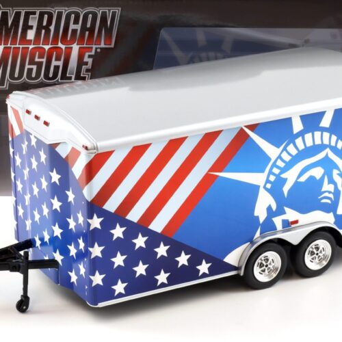 1:18 Auto World Four Wheel Enclosed Trailer Anhänger Patriotic USA red/white/blue