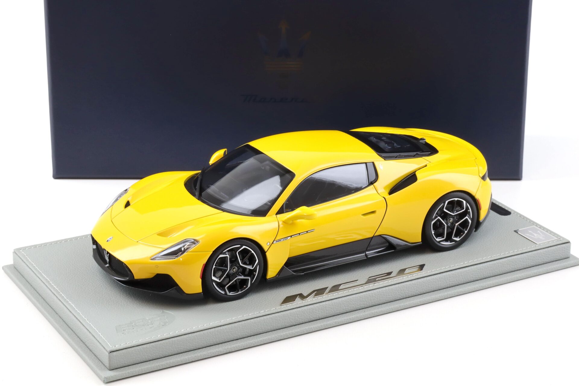 1:18 BBR Maserati MC20 Coupe 2020 Giallo Genio / Gloss black roof Die-Cast - Limited 50 pcs.
