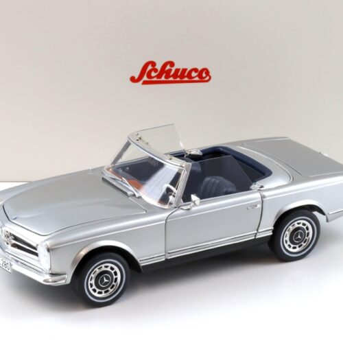 1:18 Schuco Mercedes 280 SL Pagode W113 with Hardtop silver/ blue interior
