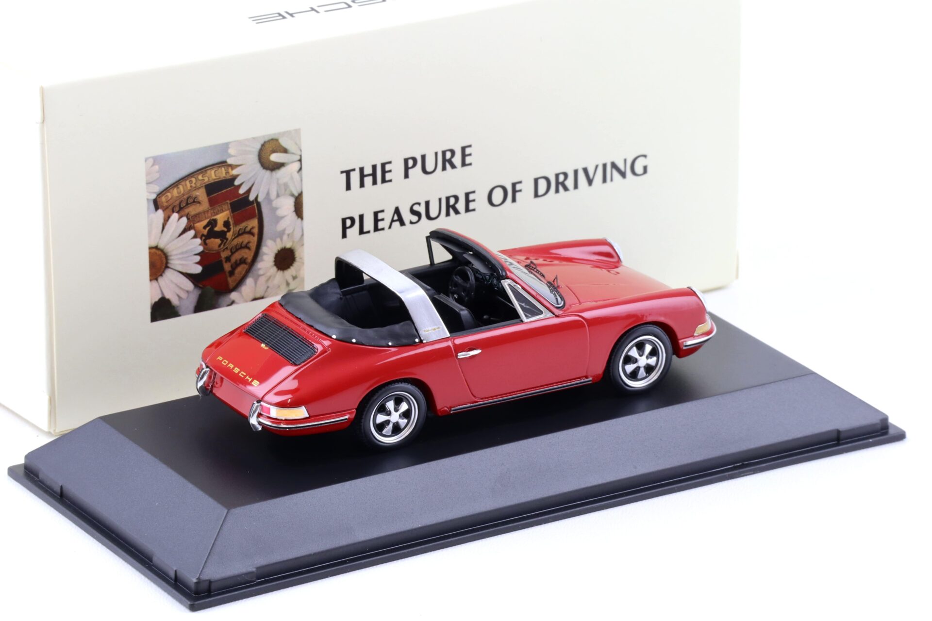 1:43 Spark Porsche 911 Targa Polo red MAP Porsche Museum