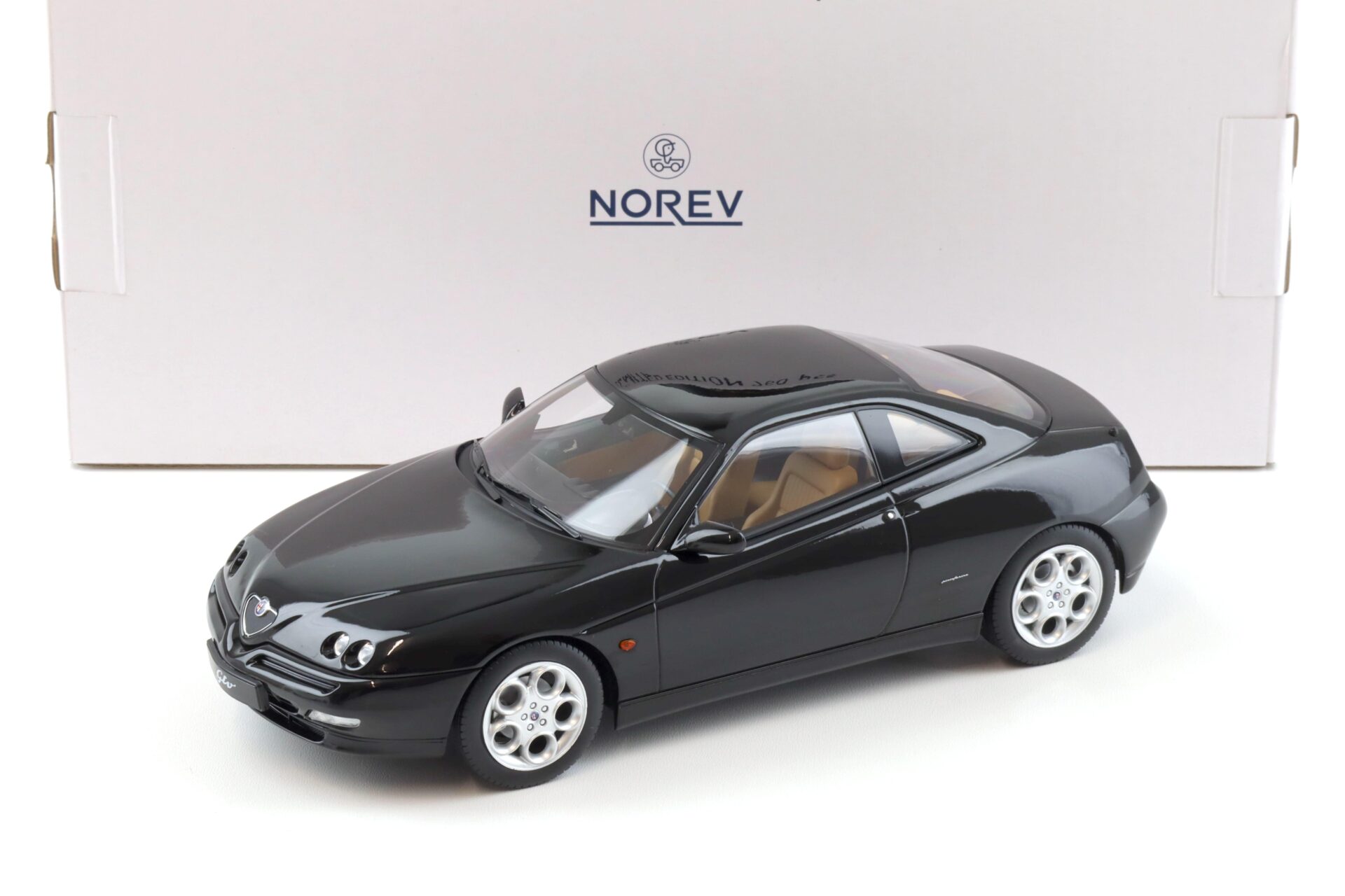 1:18 Norev Alfa Romeo GTV Coupe 2.0 T.SPARK 1999 black/ beige interior - Limited 750 pcs.
