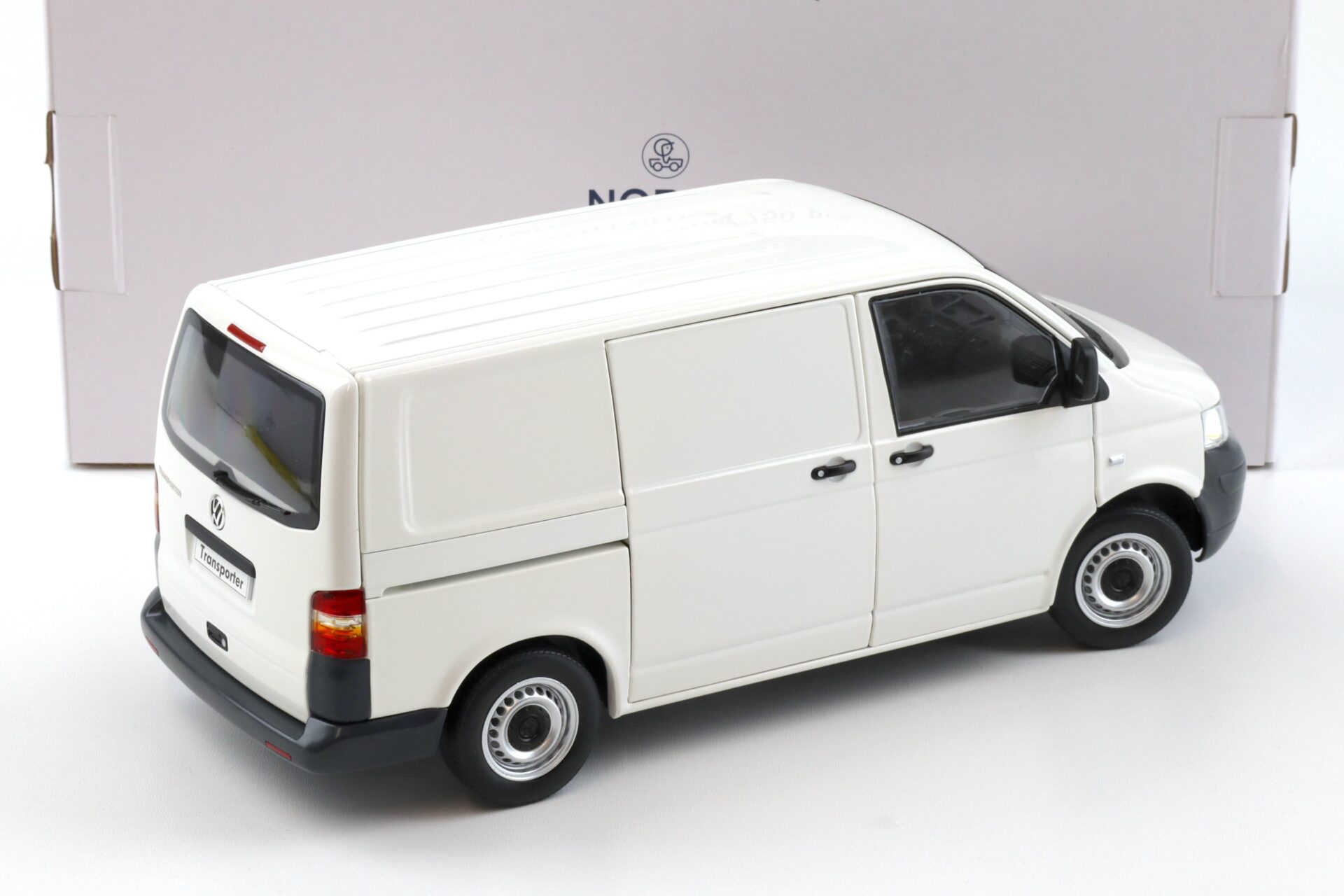 1:18 Norev VW T5 Transporter Kasten 2003 white - Limited 1000 pcs.
