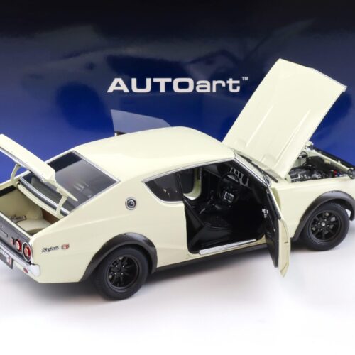 1:18 AUTOart Nissan Skyline 2000 GT-R (KPGC110) Tuned Version white 77467