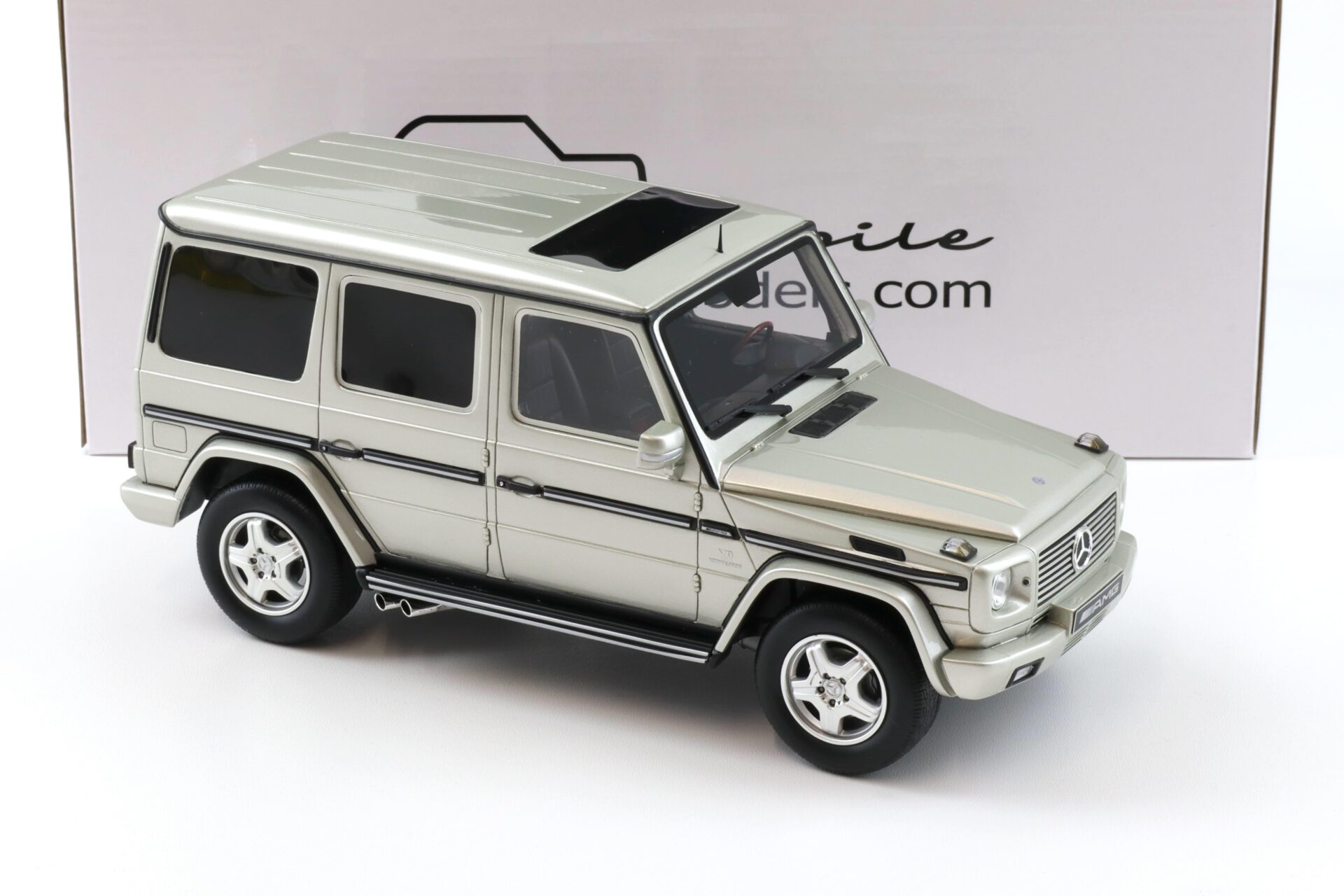 1:18 OTTO mobile OT1126 Mercedes G-Class G55 AMG Iridium silver 2003