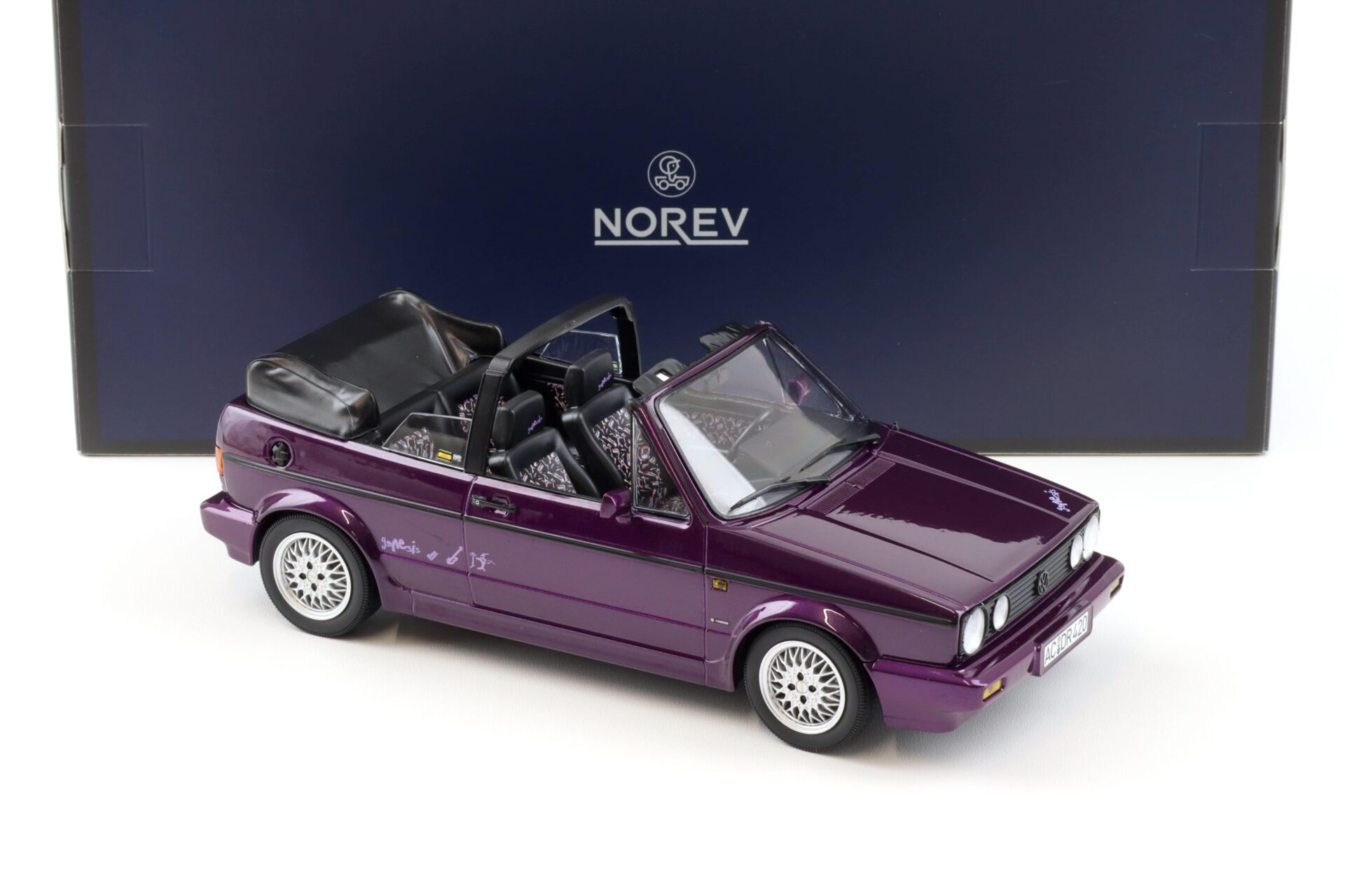 1:18 Norev VW Golf 1 Cabriolet Genesis 1992 purple metallic - Limited 500 pcs.