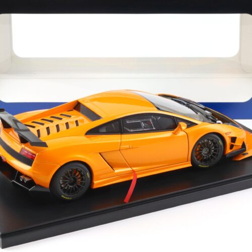 1:18 AUTOart Lamborghini Gallardo LP560-4 Super Trofeo orange metallic 74688