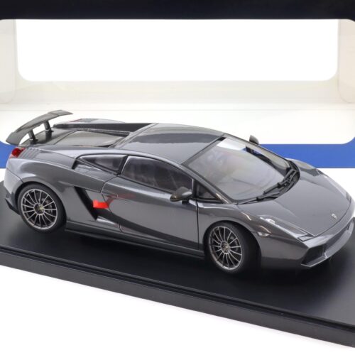 1:18 AUTOart Lamborghini Gallardo Superleggera Grigio Telesto/ grey metallic 74583 - Image 2