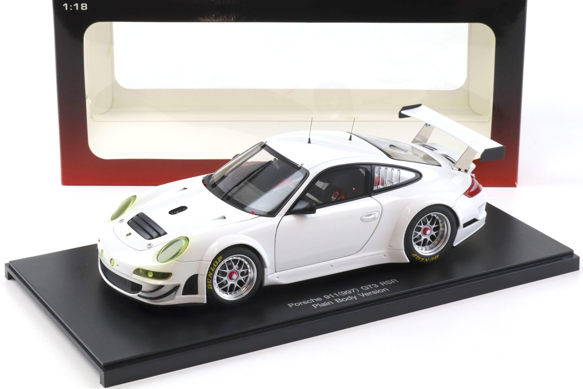 1:18 AUTOart Porsche 911 (997) GT3 RSR 2010 Plain Body Version white 81073