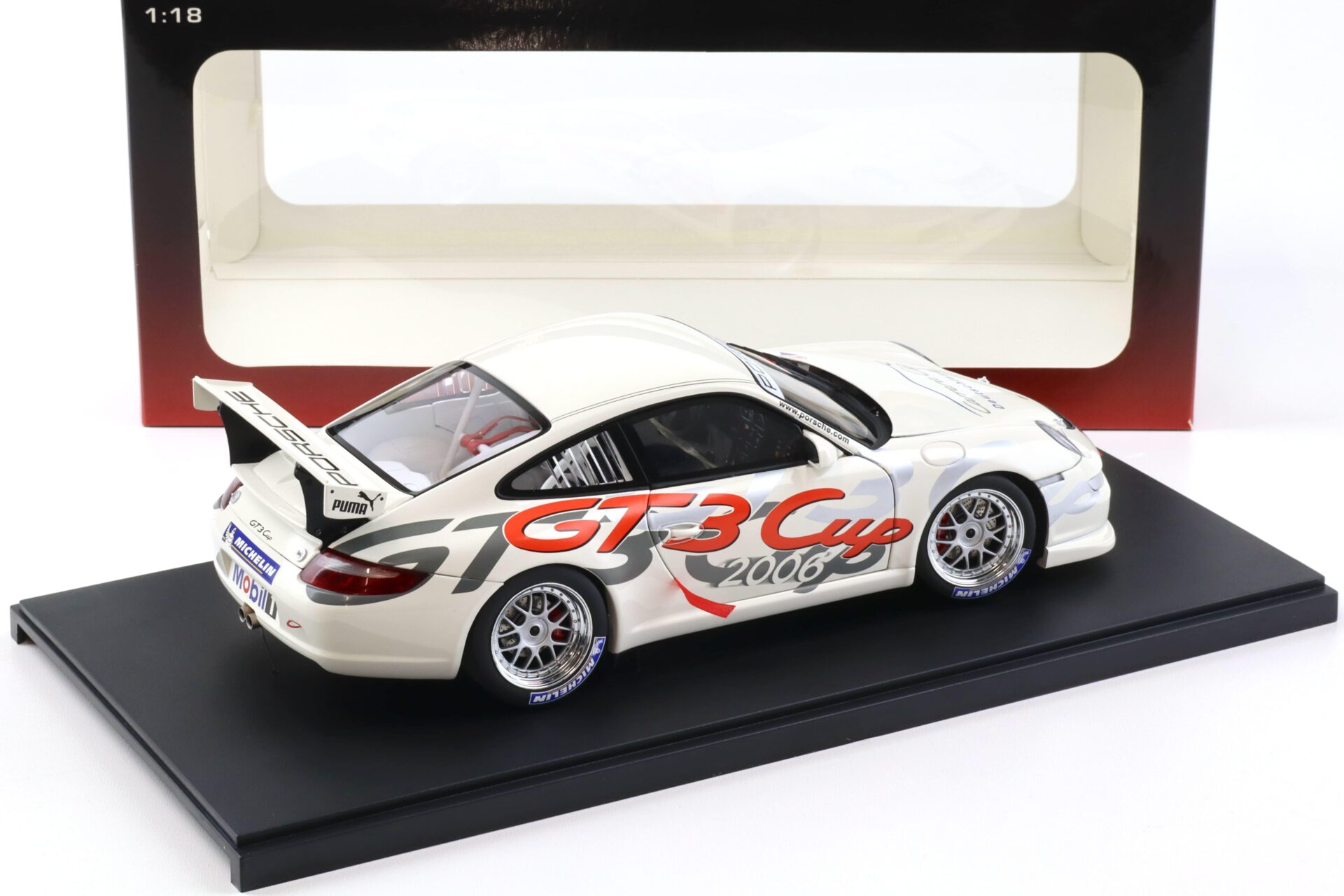 1:18 AUTOart Porsche 911 997 GT3 CUP 2006 Promo Cup Livery white 80681