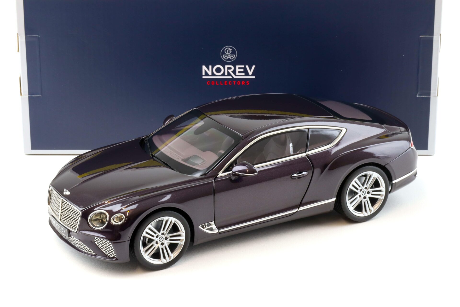 ID 96538 orig.jpg 1:18 Norev Bentley Continental GT Coupe 2018 Damson purple metallic 182783
