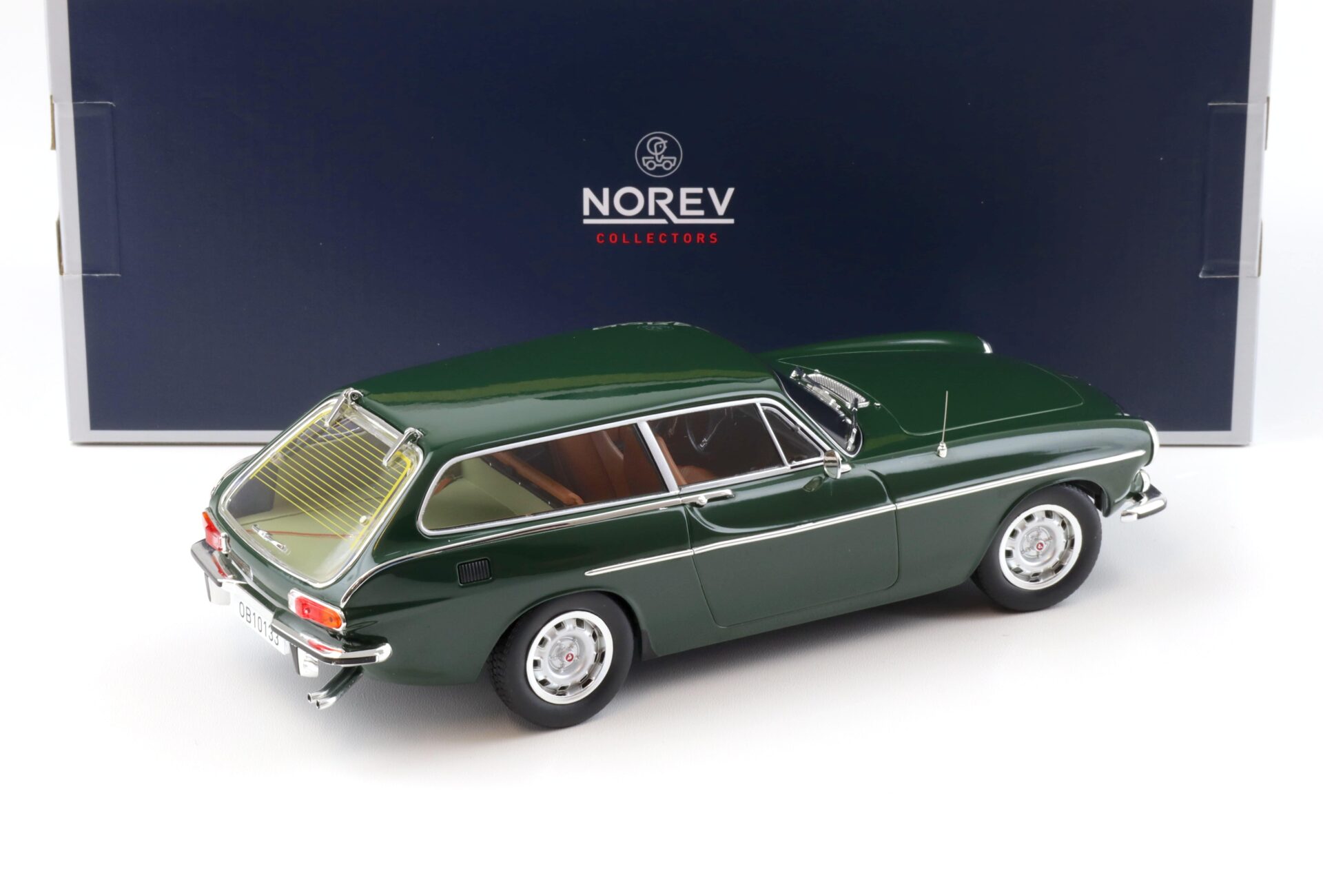 1:18 Norev Volvo 1800 ES 1973 cypres green