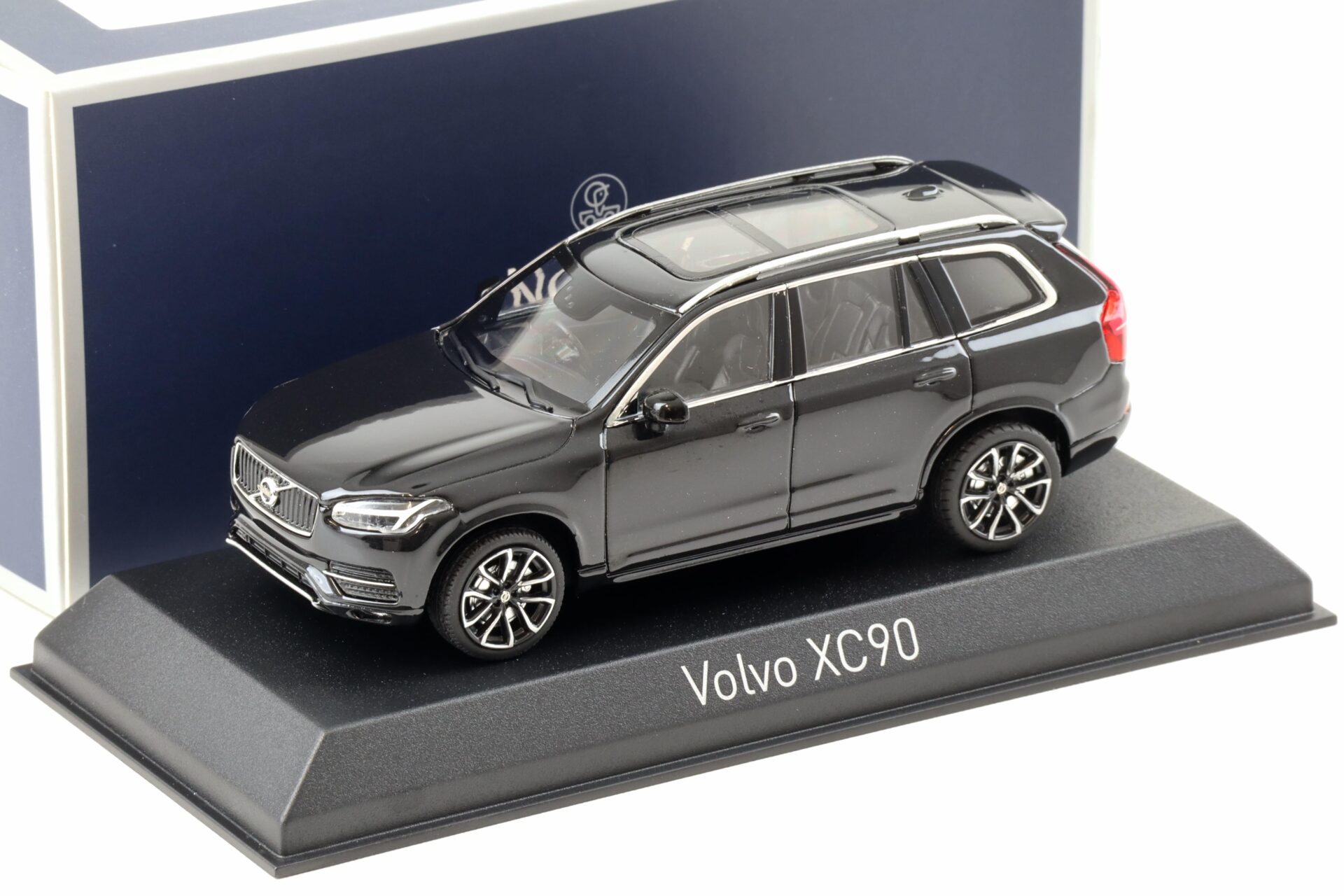 1:43 Norev Volvo XC90 RHD 2019 Onyx black 870056