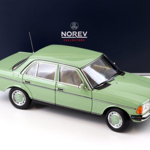 1:18 Norev Mercedes 200 W123 Limousine 1982 light green 183796